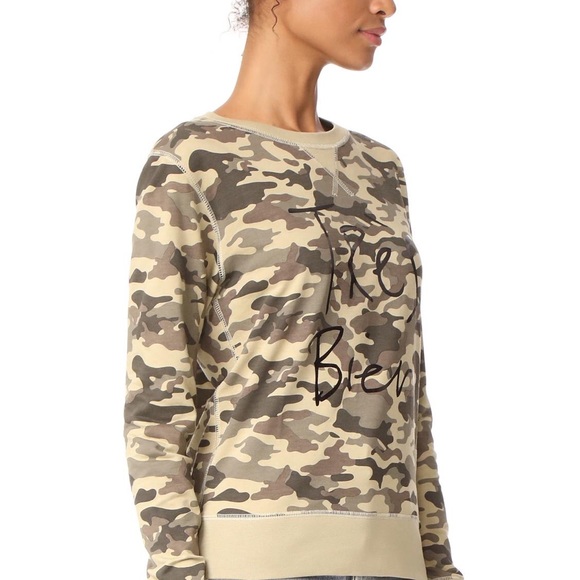 *CCHRLDR | Tres Bien Camo Sweatshirt Size S - Picture 1 of 9